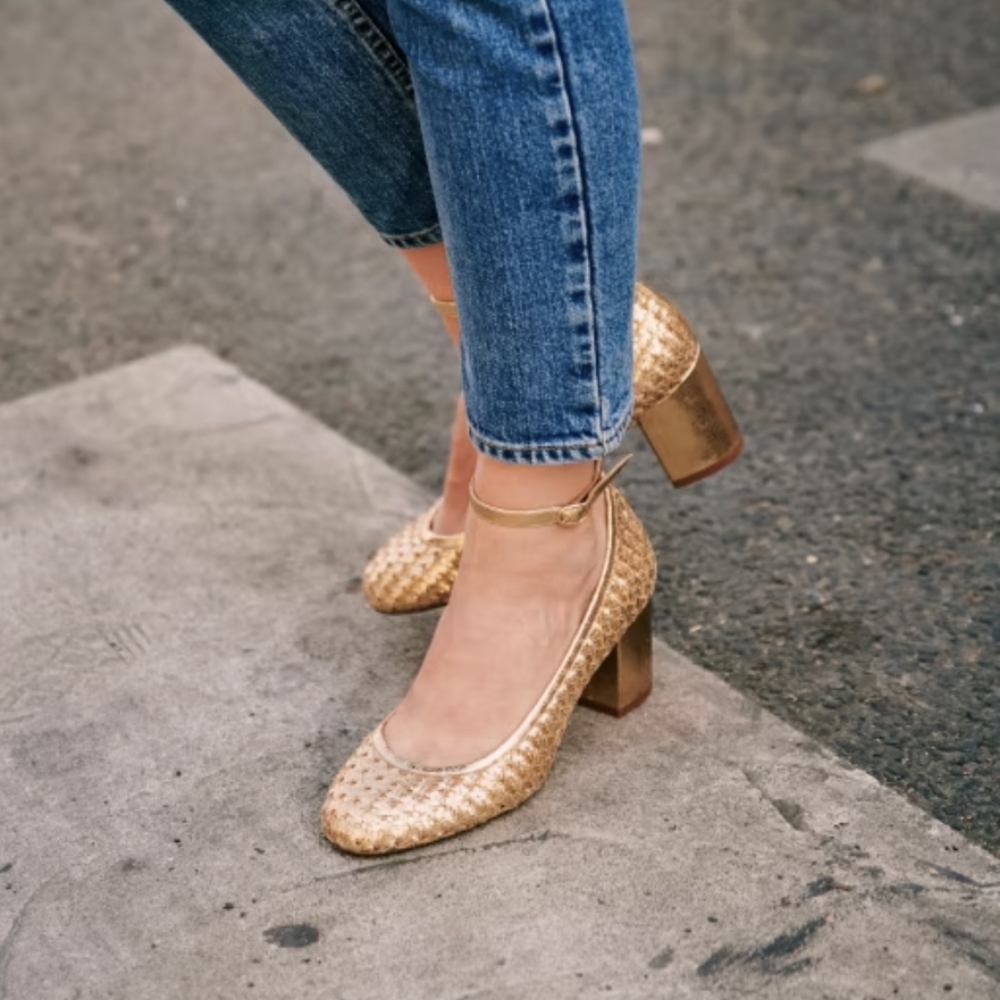 Sezane Emy Mary Janes in Gold
